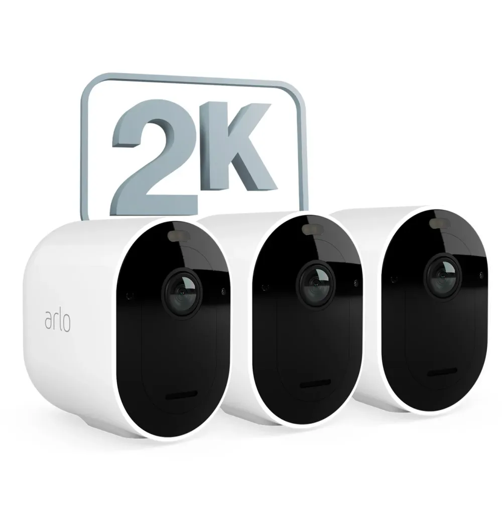 Arlo Kameraovervåking|Pro 5 Spotlight – Trådløst overvåkingskamera 3-pk.