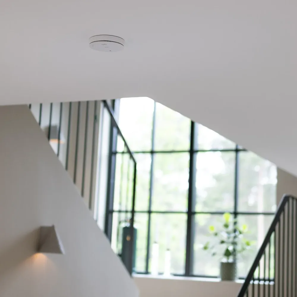 Housegard Brannvern|Thin brannvarsler med selvtest Hvit