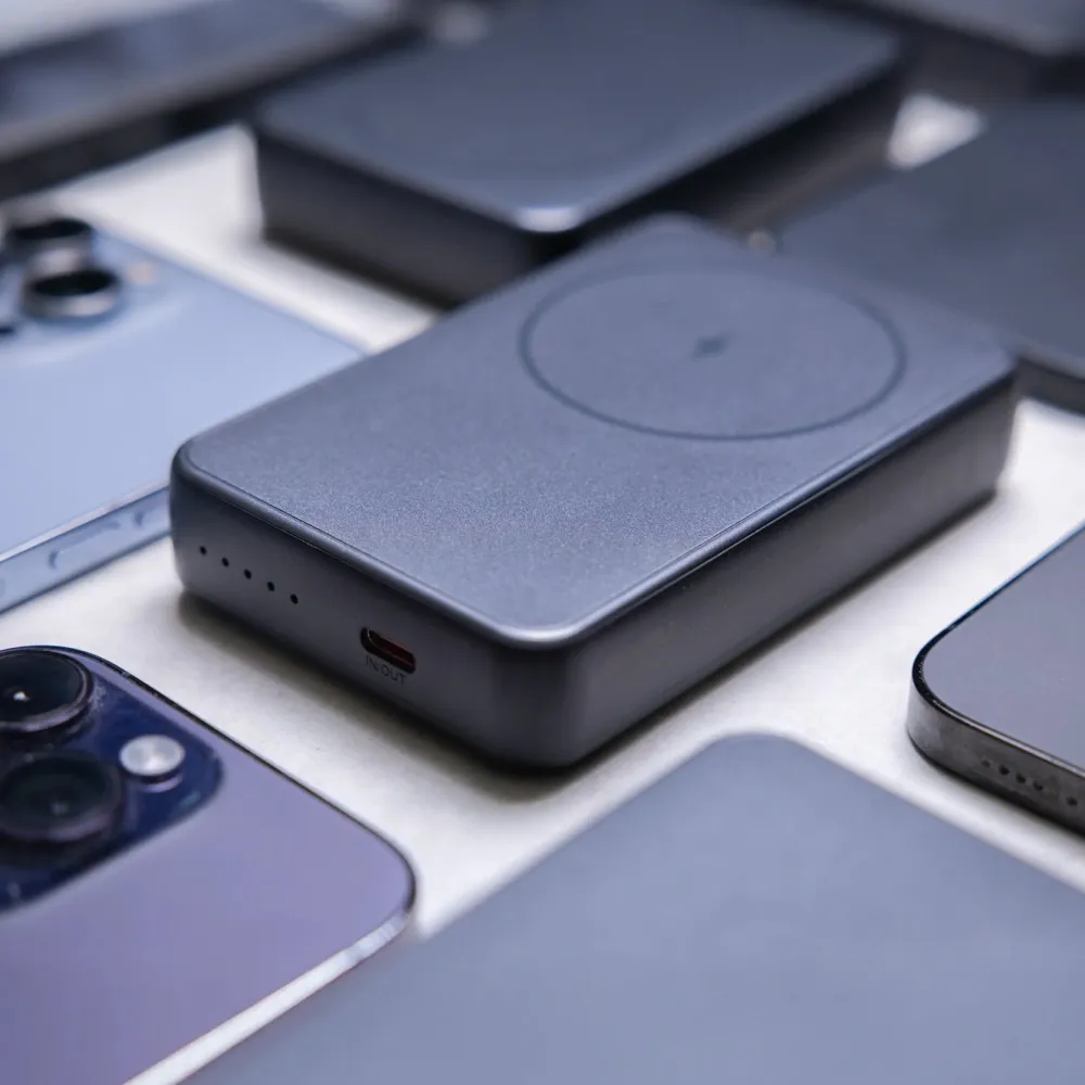 Linocell Iphone-Tilbehør|Kalkulator|Magnetisk powerbank 10 000 mAh