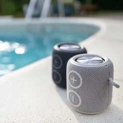 Nomadelic Høyttaler|Stemmeassistenter|Loud 705 Vanntett Bluetooth-høyttaler