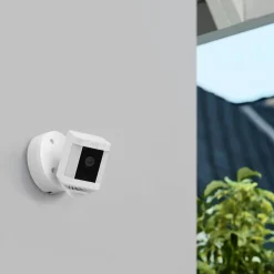 Ring Kameraovervåking|Spotlight Cam Plus Battery Trådløst overvåkingskamera Hvit