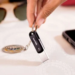 Sandisk Lagring|iXpand Go USB-minne med Lightning-kontakt 256 GB