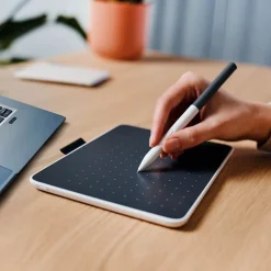 Wacom Tegnebrett|One Pen S Tegnebrett 152x95 mm